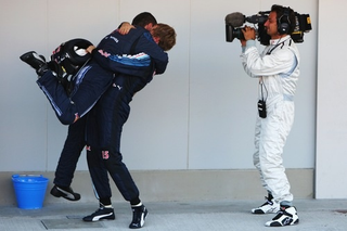Illustration for article titled 2009 Japanese Grand Prix: A Jolly Good Race